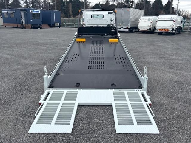 MITSUBISHI CANTER 2025 Image 31