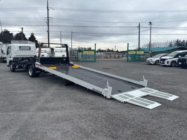 MITSUBISHI CANTER 2025 Image 31