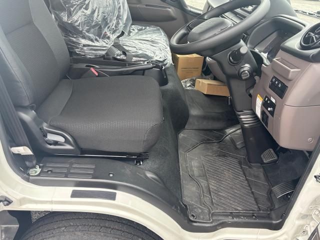 MITSUBISHI CANTER 2025 Image 31