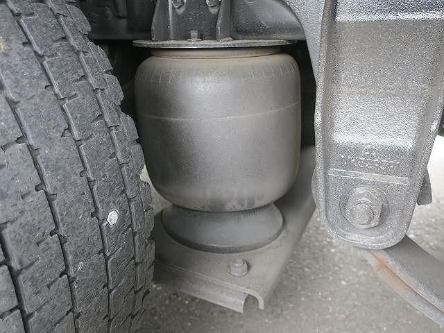 MITSUBISHI FUSOU SUPER GREAT 2015 Image 31