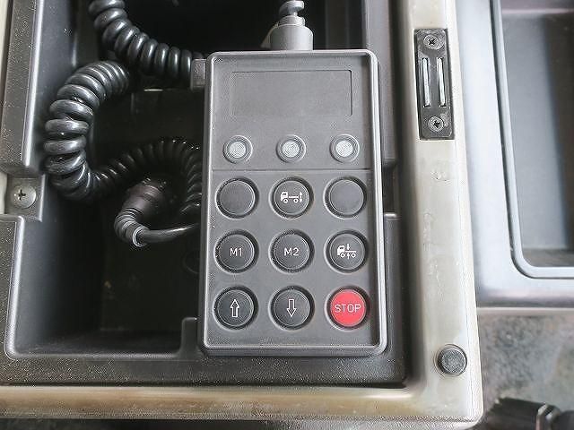 MITSUBISHI FUSOU SUPER GREAT 2015 Image 31