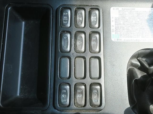 MITSUBISHI FUSOU SUPER GREAT 2015 Image 31