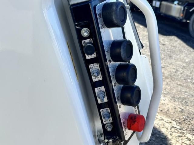 ISUZU ELF 2019 Image 31