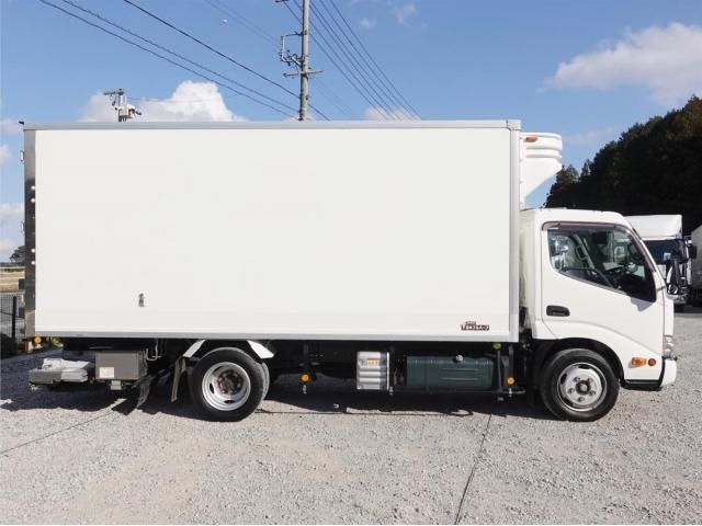 HINO DUTRO 2020 Image 31