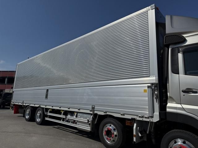 NISSAN DIESEL QUON 2024 Image 31