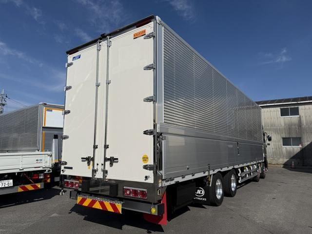 NISSAN DIESEL QUON 2024 Image 31