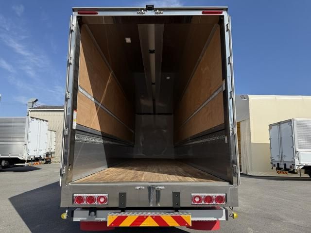 NISSAN DIESEL QUON 2024 Image 31