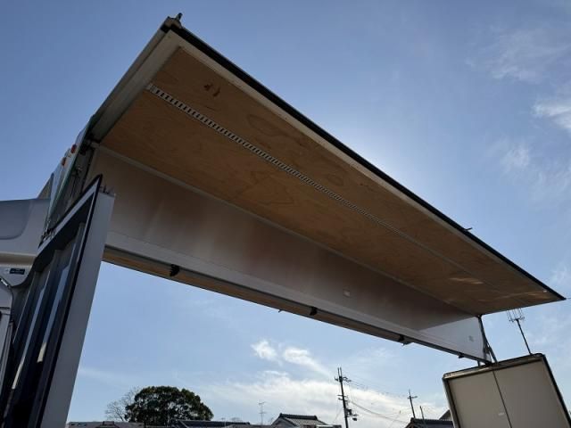 NISSAN DIESEL QUON 2024 Image 31