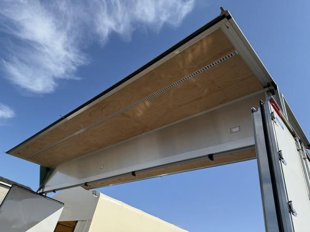 NISSAN DIESEL QUON 2024 Image 31