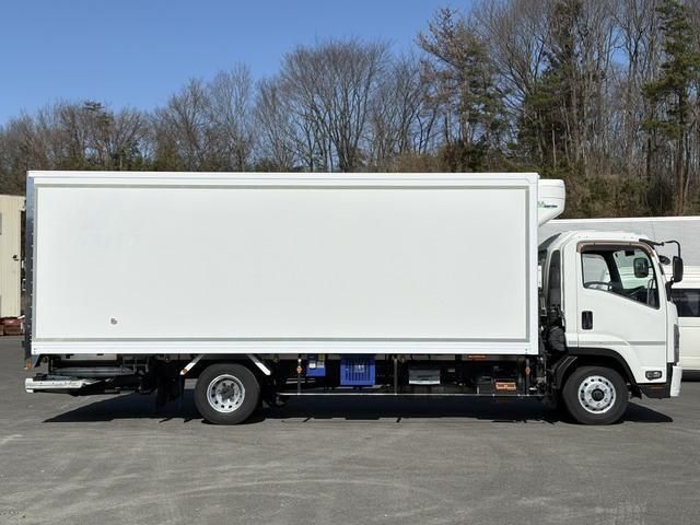 ISUZU FORWARD 2017 Image 31