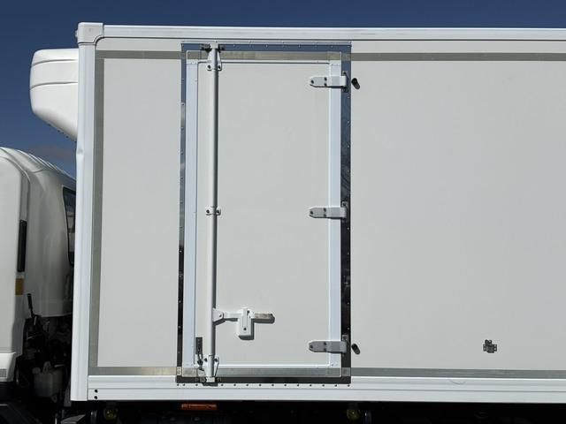 ISUZU FORWARD 2017 Image 31