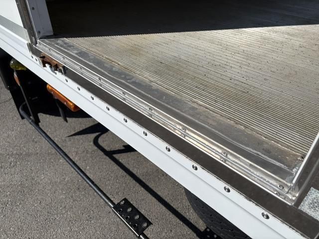 ISUZU FORWARD 2017 Image 31