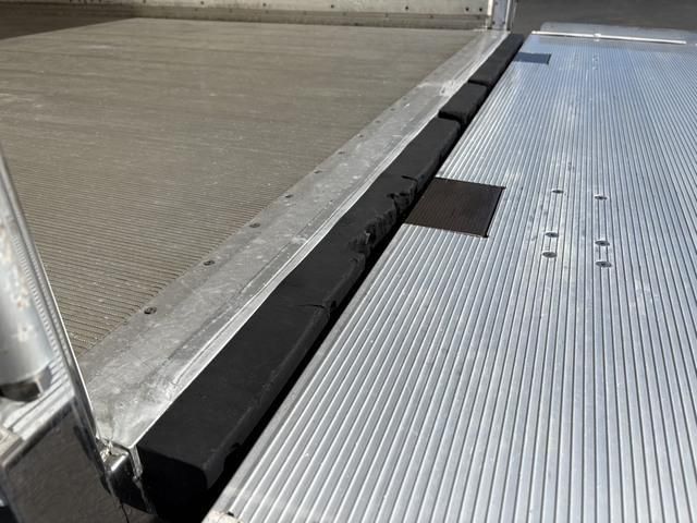 ISUZU FORWARD 2017 Image 31