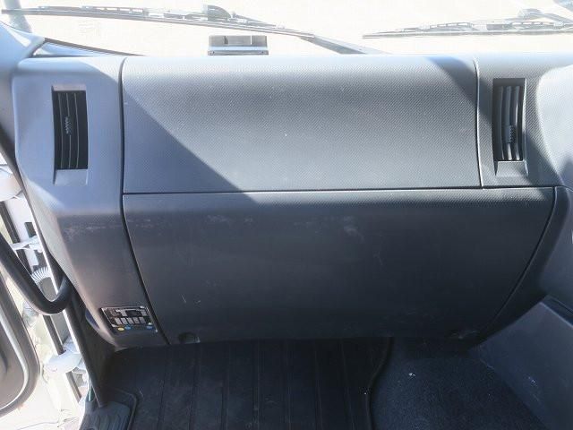 ISUZU GIGA 2018 Image 31