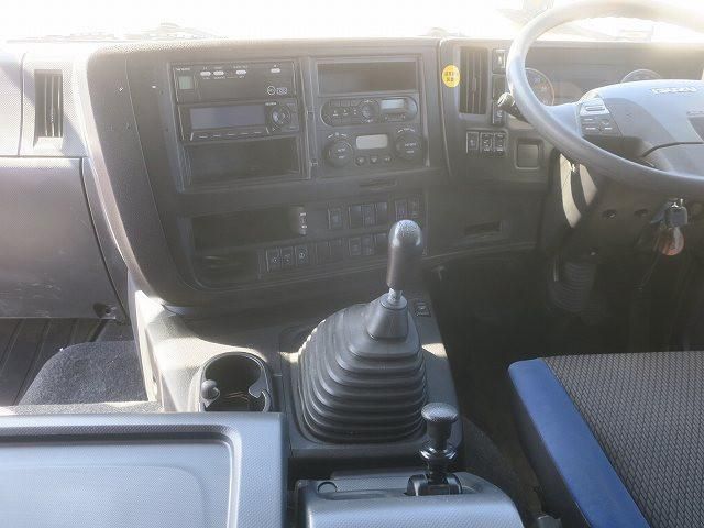 ISUZU GIGA 2018 Image 31