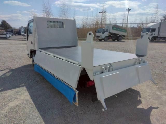 ISUZU ELF 2018 Image 31