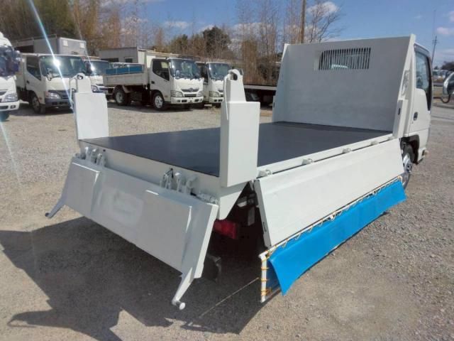 ISUZU ELF 2018 Image 31