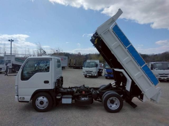 ISUZU ELF 2018 Image 31