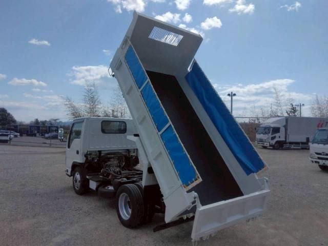 ISUZU ELF 2018 Image 31