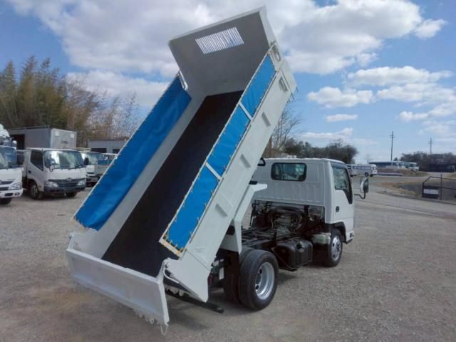 ISUZU ELF 2018 Image 31