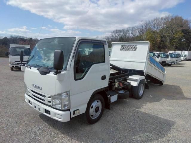 ISUZU ELF 2018 Image 31