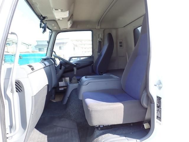 MITSUBISHI FUSOU FIGHTER 2014 Image 31