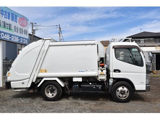 MITSUBISHI CANTER 2013 Image 31