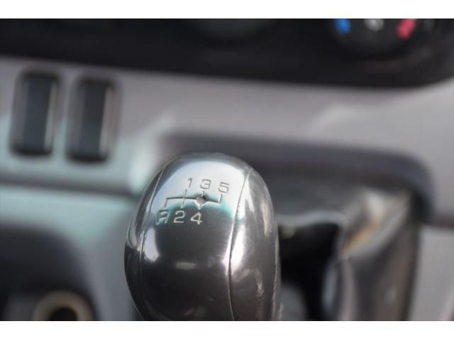 MITSUBISHI CANTER 2013 Image 31