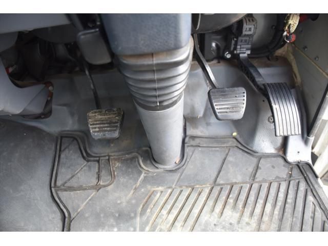 MITSUBISHI CANTER 2013 Image 31