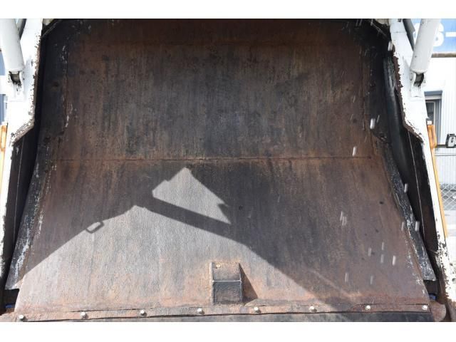 MITSUBISHI CANTER 2013 Image 31