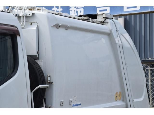 MITSUBISHI CANTER 2013 Image 31