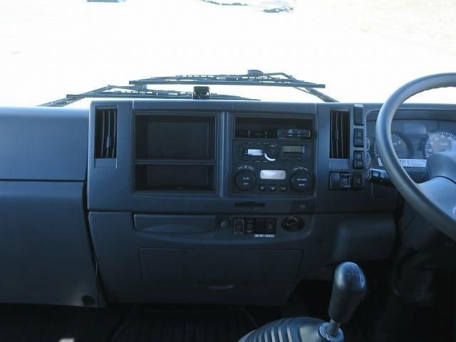 ISUZU FORWARD 2015 Image 31