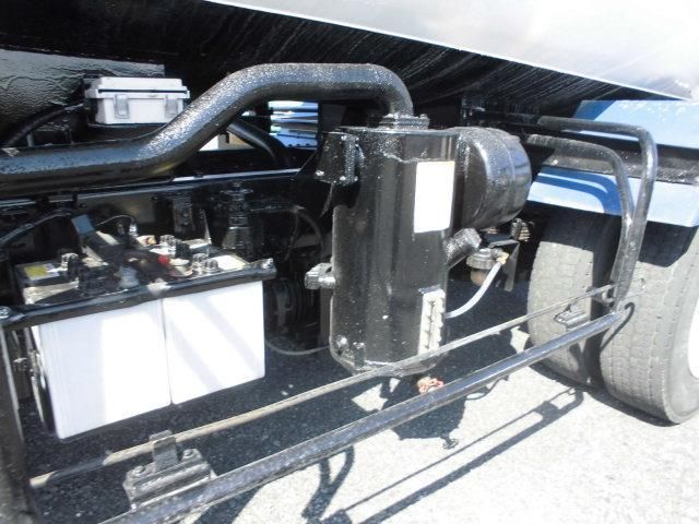 HINO DUTRO 2015 Image 31