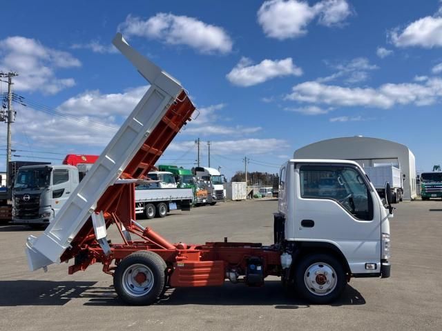 ISUZU ELF 2025 Image 31