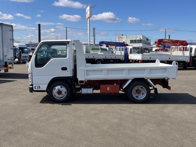 ISUZU ELF 2025 Image 31