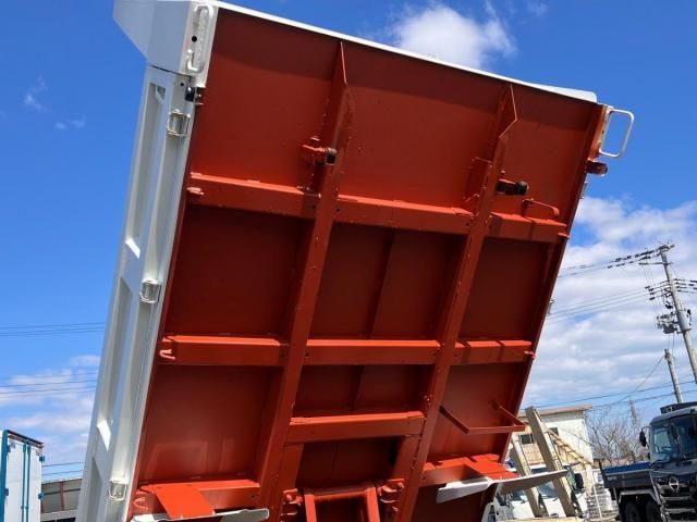 ISUZU ELF 2025 Image 31