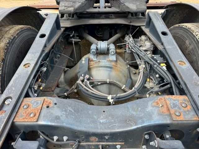 NISSAN DIESEL QUON 2018 Image 31