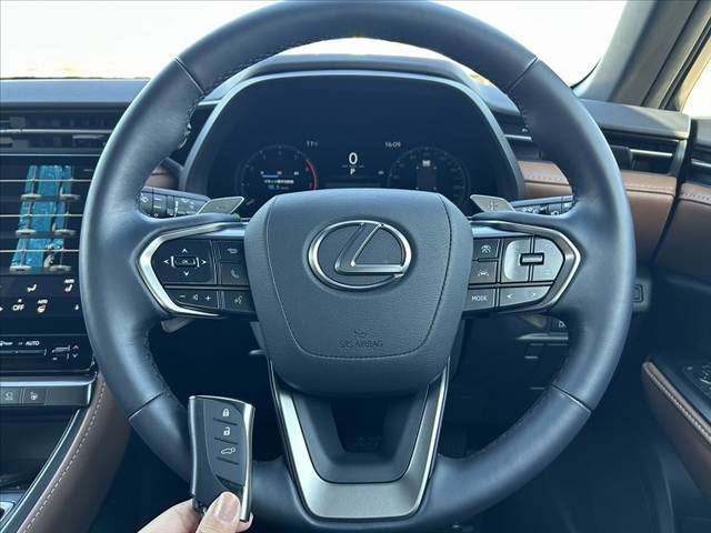 TOYOTA LEXUS LBX 2025 Image 31