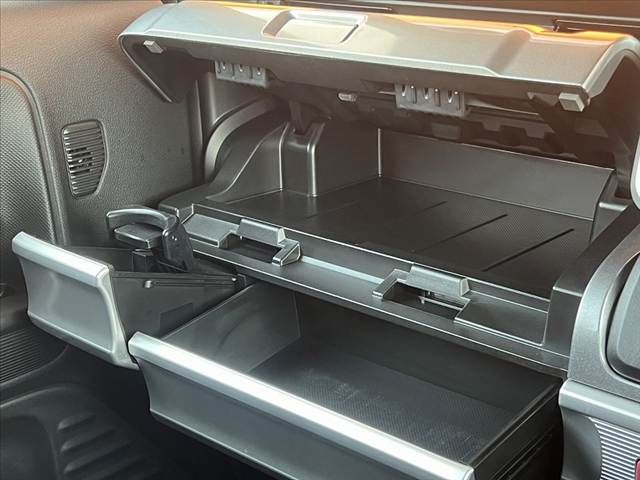 SUZUKI SPACIA GEAR 2019 Image 31