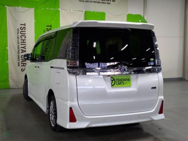 TOYOTA VOXY HYBRID 2020 Image 31