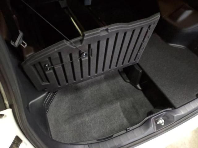 TOYOTA VOXY HYBRID 2020 Image 31