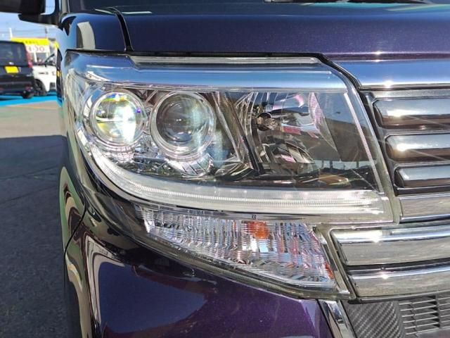 DAIHATSU TANTO CUSTOM 2017 Image 31