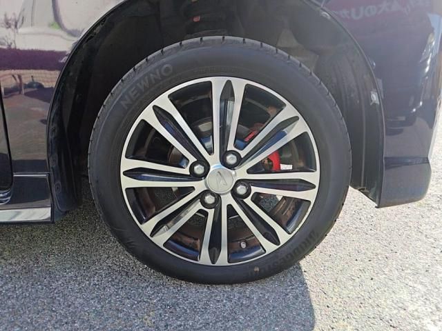 DAIHATSU TANTO CUSTOM 2017 Image 31