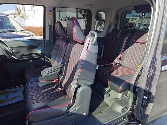 DAIHATSU TANTO CUSTOM 2017 Image 31