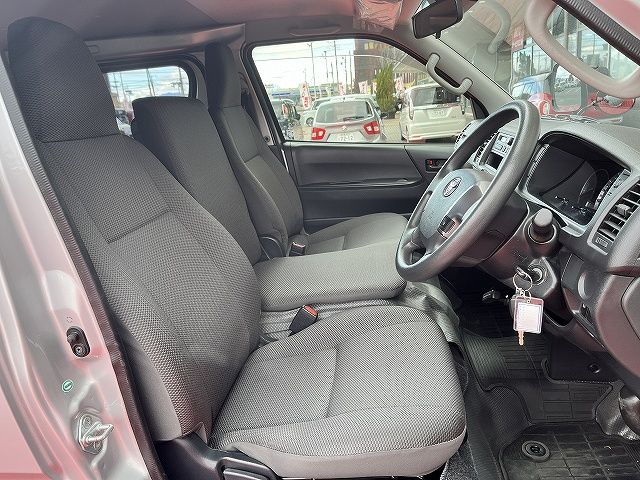 TOYOTA REGIUSACE VAN 1.25T 2018 Image 31