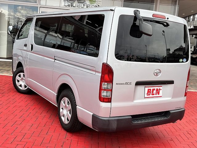 TOYOTA REGIUSACE VAN 1.25T 2018 Image 31