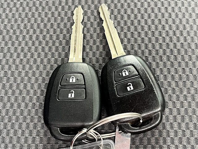 TOYOTA REGIUSACE VAN 1.25T 2018 Image 31