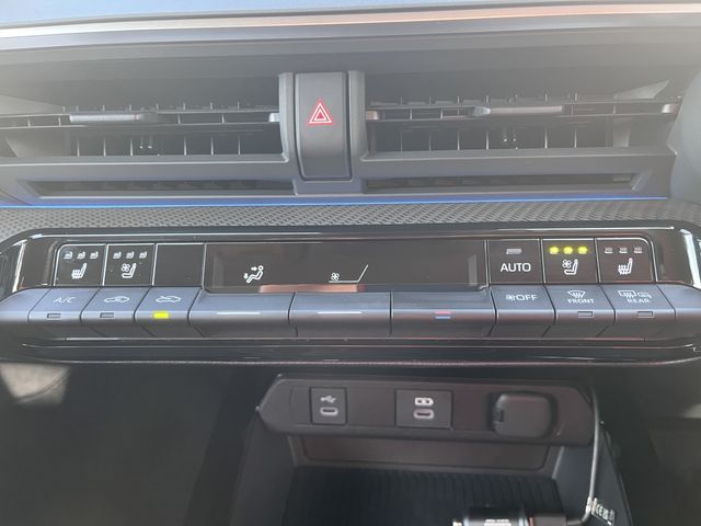 TOYOTA PRIUS 4WD 2025 Image 31