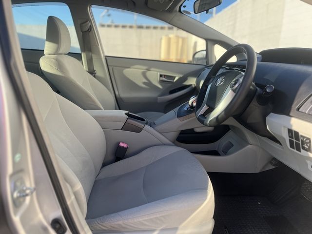TOYOTA PRIUS 2012 Image 31