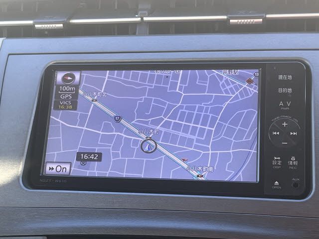 TOYOTA PRIUS 2012 Image 31